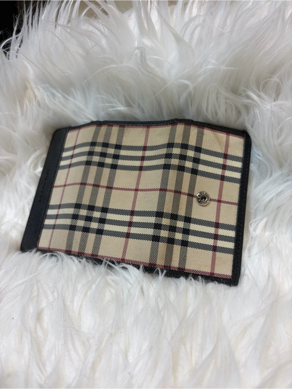 Burberry Nova Check 5-Key Case - Picture 7 of 7